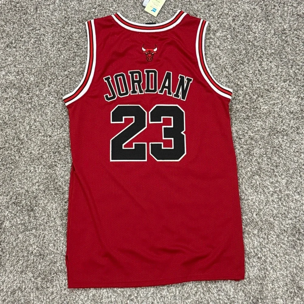Nike 21x33 fits